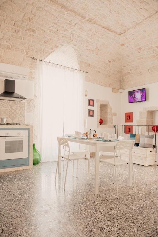 Home Estia Casa Vacanza Челье-Мессапика Экстерьер фото